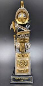 lot 216 image: Roman Gladiator 110 AD - PewterSterlingGold Franklin Mint Armor 3 of 6