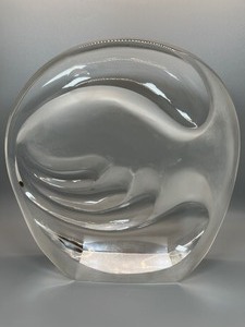 lot 307 image: Gorgeous Large Signed Clear Art Glass Sculpture- 1981