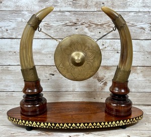 lot 309 image: Thai Mini Horn & Brass Table Top Dinner Gong