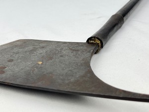 lot 263 image: Antique Philipino Bontoc Igorot Tribal Headhunter Battle Axe - 2 Feet Tall