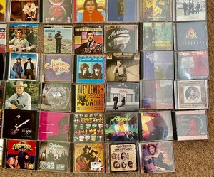lot 301 image: Large Lot of CDs