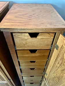 lot 260 image: Petite Cabinet