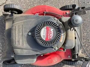 lot 247 image: MTD 21 Inch Lawn Mower