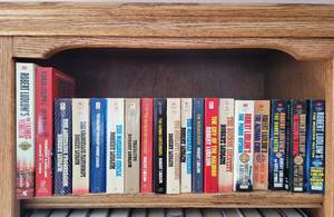 lot 83 image: Robert Ludlum Book Selection