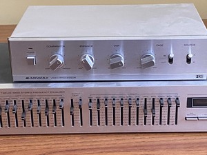 lot 335 image: Realistic 12 Band Stereo Frequency Equalizer and Archer Video Processor.