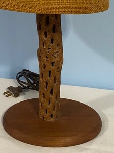 lot 34 image: Vintage Wooden Table Lamp