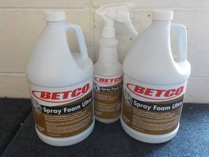 lot 27 image: 2 Gallon Jugs Betco Spray Foam Ultr...