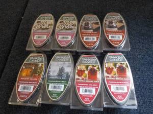 lot 38 image: 8 Yankee Candle Wax Melts- various ...