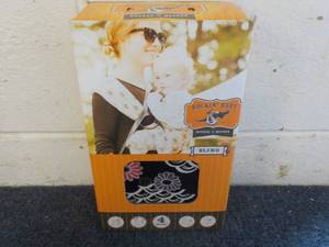 lot 50 image: Rockin Baby Sling retail $52...