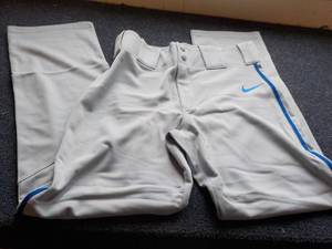 lot 182 image: 6 pair Nike Baseball Pants Boy size...
