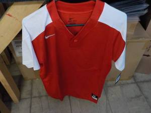 lot 202 image: 6 Nike Mens size M Red and White D...