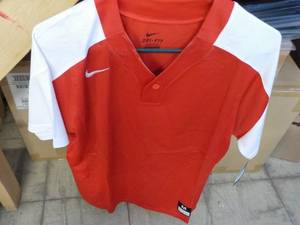 lot 203 image: 6 Nike Mens size M Red and White D...