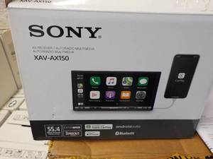 lot 207 image: Sony AV Receiver...