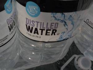 lot 278 image: 12 - 1 Gallon Jugs Distilled Water...