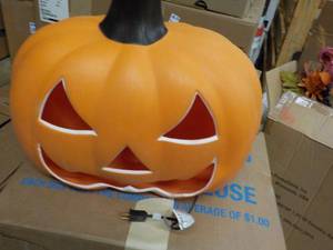 lot 325 image: Lighted Pumpkin -tested and works ...