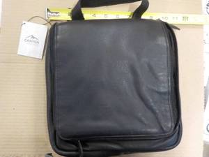 lot 400 image: Canyon Leather Hanging Travel Bag...