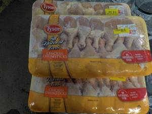 lot 407 image: 3 Frozen Pkgs Tyson Chicken Drumsti...
