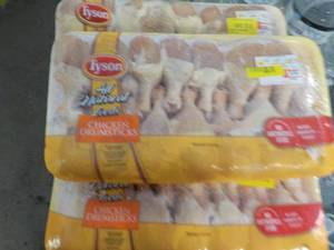 lot 408 image: 3 Frozen Pkgs Tyson Chicken Drumsti...