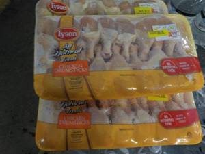 lot 409 image: 3 Frozen Pkgs Tyson Chicken Drumsti...
