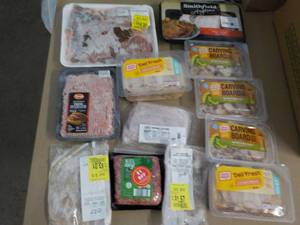 lot 414 image: Assortment of Frozen Food...