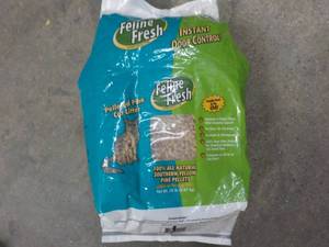 lot 66 image: 20 lb. Bag Feline Fresh Pine Pellet...