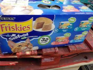 lot 80 image: Friskies 32 Cans Cat Food...
