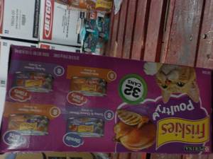 lot 88 image: Friskies 32 Cans Cat Food...