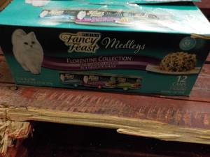 lot 95 image: Purina Fancy Feast 19 Cans Cat Food...