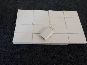 lot 129 image: 17 Wall Chargers...