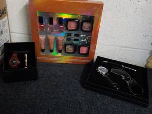 lot 155 image: Glitz and Glam Gift Sets, Watch and...