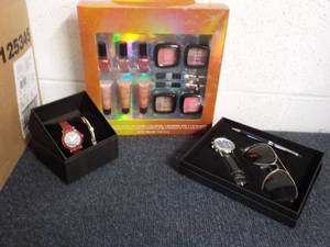 lot 157 image: Glitz and Glam Gift Sets, Watch and...