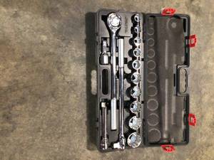 34 in. Drive Ratchet and SAE Socket Set (14-Piece) by Husky Customer Returns See Pictures