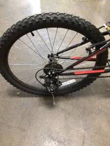 Nishiki Boys Pueblo 24 Mountain Bike customer return see pictures