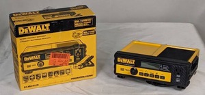 lot 54 image: 30 Amp Automotive Portable Car Battery Charger with 80 Amp Engine Start and Alternator Check