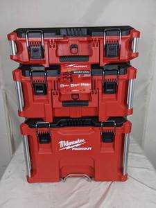 lot 139 image: Milwaukee 3-Piece PACKOUT Rolling Tool Box  Large Tool Box  Organizer Set
