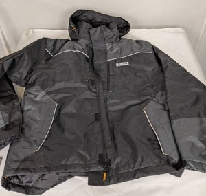 lot 116 image: Dewalt Brookeville Mens Size X-Large Black Polyester Waterproof Hooded Jacket