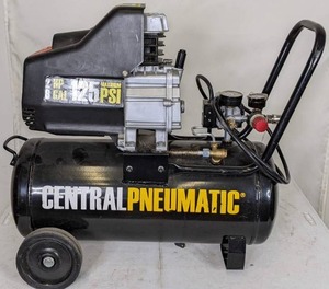 lot 179 image: Central Pneumatic Air Compressor 2 HP 8 Gal 125 MAX PSI