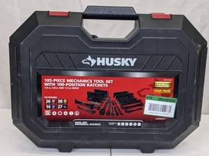 lot 203 image: Husky 105-Piece Mechanics Tool Set with 100 Position Ratchets