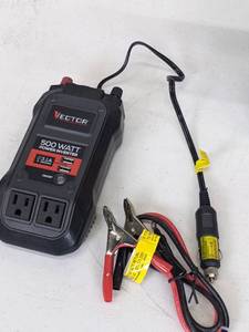lot 242 image: Vector 500 Watt Power Inverter