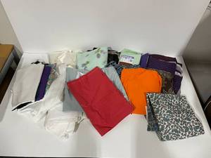 lot 40 image: Assorted Material