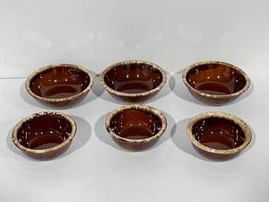 lot 59 image: Set Of Six Hull Oven Proof Bowls
