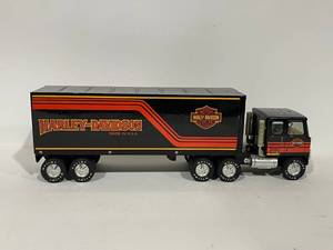 lot 2 image: Metal Harley Davidson Toy Truck