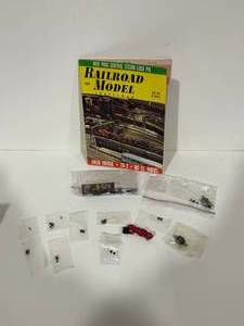 lot 19 image: Electric Train Engine Parts