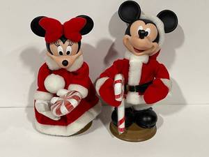 lot 8 image: Mickey & Minnie Mouse Christmas Dancing Dolls