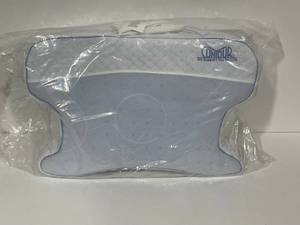 lot 40 image: Memory Foam Pillow