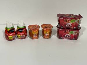 lot 74 image: Glade Candles and Renuzit Air Freshener