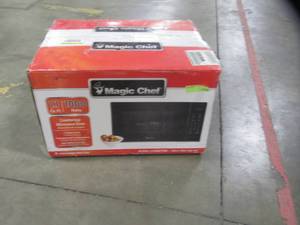 lot 329 image: Magic Chef Countertop Microwave Model HMM1110B