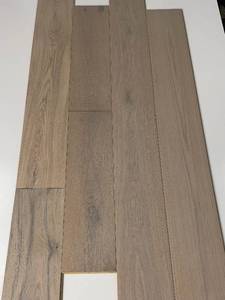 280 SF of High End Wire Brushed Engineered Hardwood Flooring - Procelain