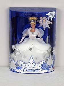 lot 34 image: New Vintage Collectible Mattel Disney Holiday Princess Cinderella Barbie #16090 - P.C.