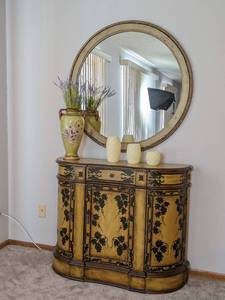 lot 7 image: Collection of Hillside Cabinet, Circle Mirror, Floral Vase and More